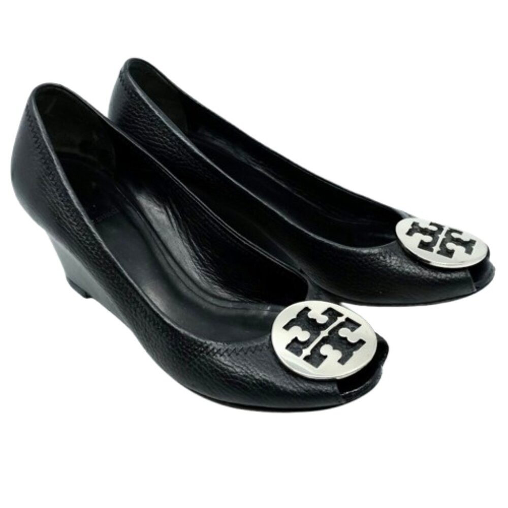 TORY BURCH~Sally 2~BLACK PEBBLED LEATHER PEEP TOE WEDGE PUMP WOMEN'S SHOE Size 9 - Picture 5 of 6